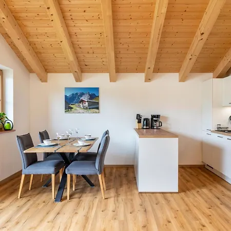 Apartment Haus Stoabock *